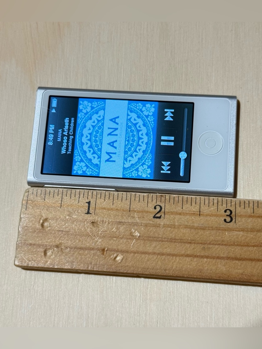iPod Nano 7thGen Silver 16GB Model:A1446 w/2123-Song/Charg/Case Tested Good Read - Picture 13 of 14